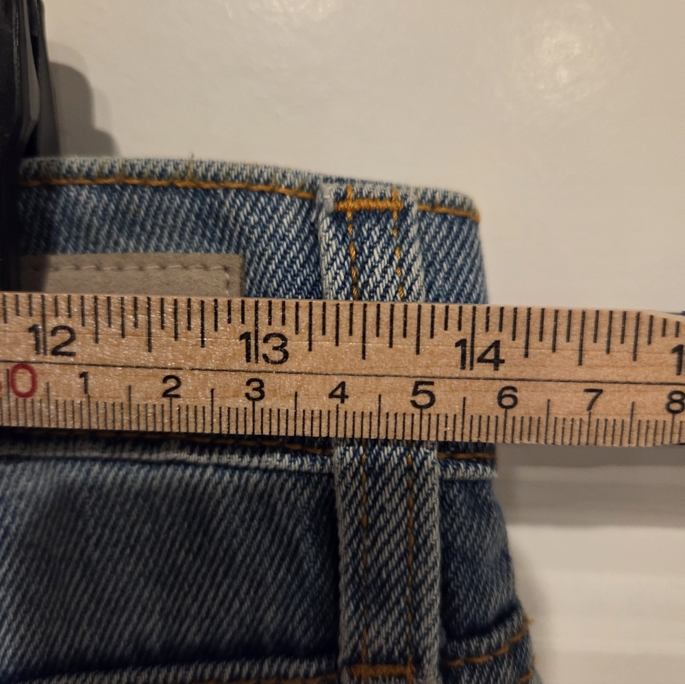 CELLO WOMEN'S SUPER HIGH DISTRESSED DADS JEANS SIZE 28 NWT - Picture 8 of 9